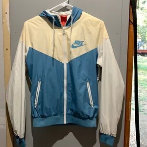 Nike Sport Windbreaker
